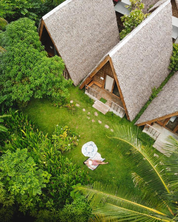 ゼネラル・ルナ Triangle Palms Siargaoヴィラ エクステリア 写真